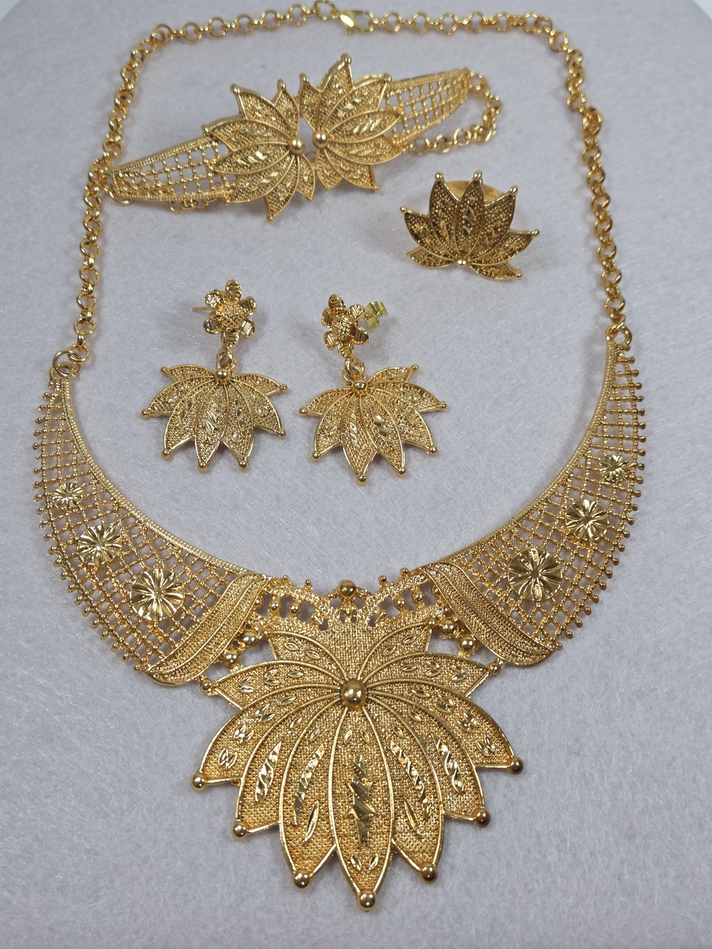 Luxurious Gold Plated Indian Bridal 4-Piece Jewelry Set, 22k Style Floral